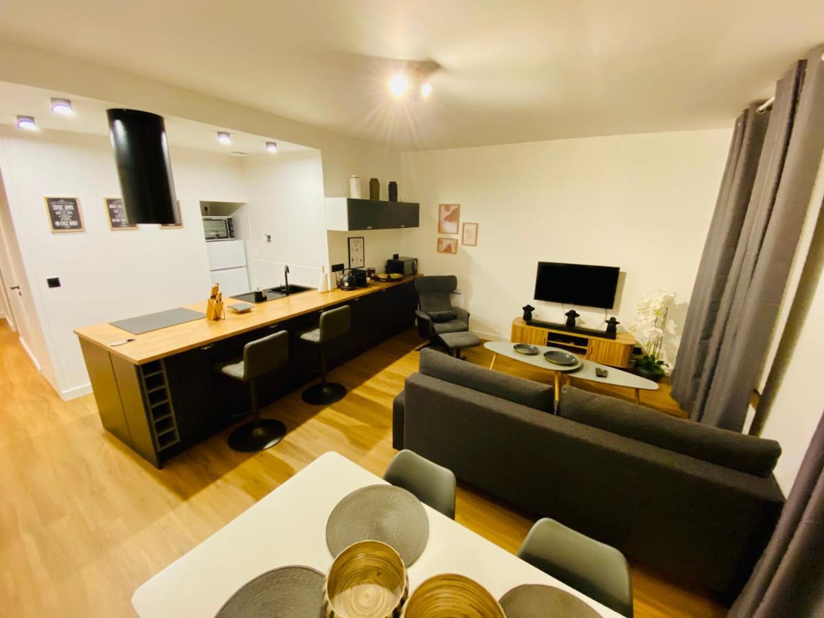 50M2 Flat In Heart Of Orleans - Canal Foot & Bein Экстерьер фото
