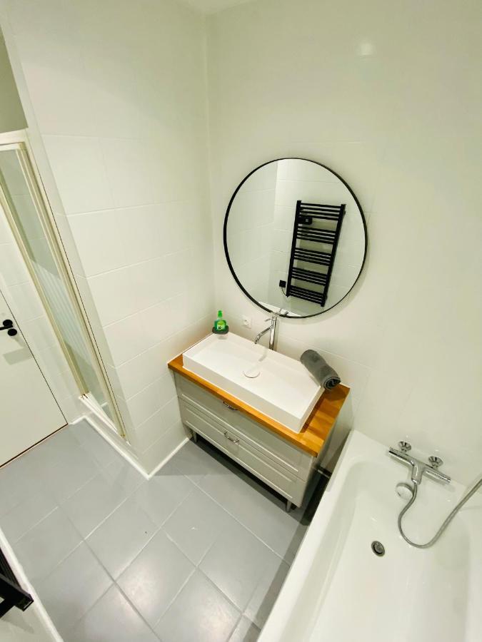 50M2 Flat In Heart Of Orleans - Canal Foot & Bein Экстерьер фото